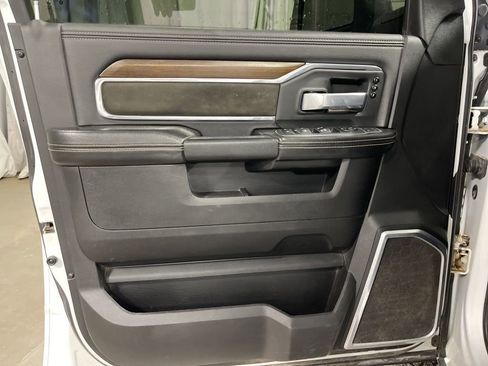 Used 2024 RAM 2500 Laramie image 24