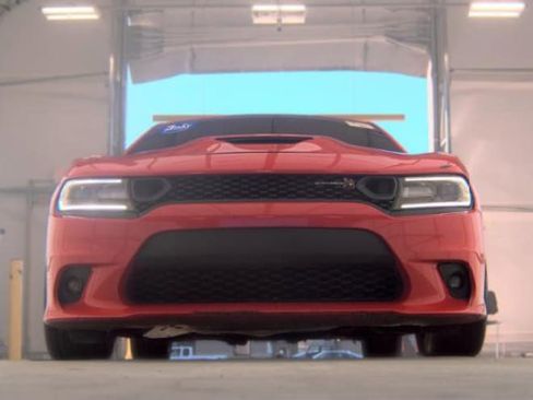 Used 2019 Dodge Charger Scat Pack RWD image 2