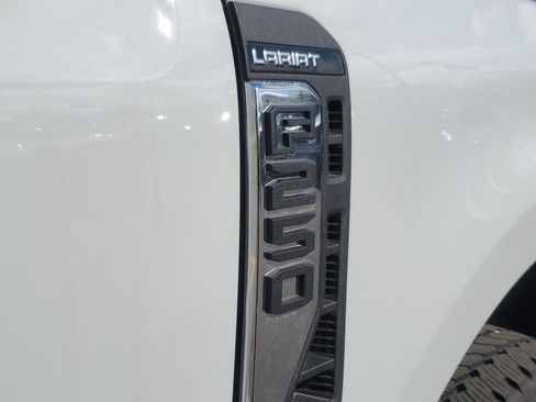 New 2026 Ford F250 Lariat w/ Chrome Package AWD/4WD image 6