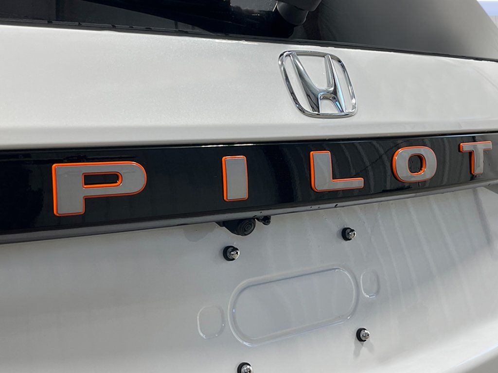 New 2026 Honda Pilot TrailSport image 7