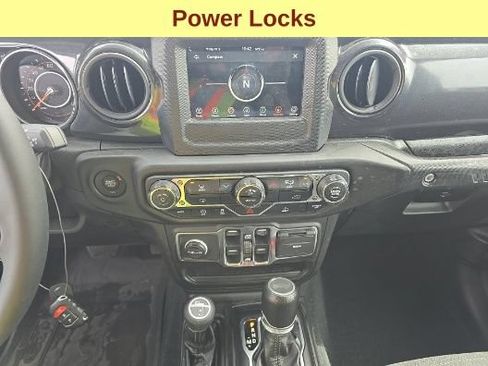 Used 2023 Jeep Wrangler Unlimited Sport AWD/4WD image 11