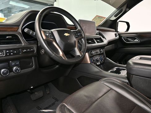 Used 2023 Chevrolet Tahoe High Country image 13