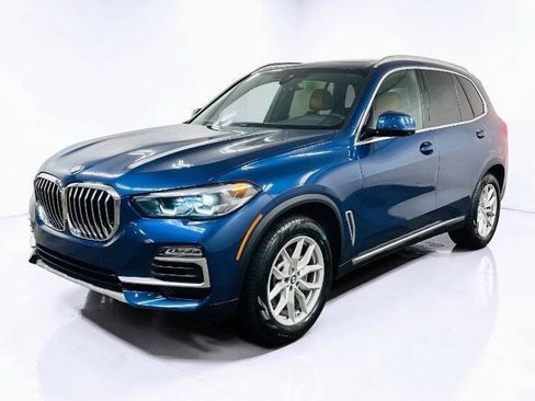 Used 2021 BMW X5 xDrive40i w/ Convenience Package AWD/4WD image 3