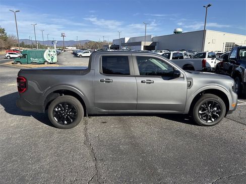 Used 2024 Ford Maverick Lariat w/ Black Appearance Package image 8