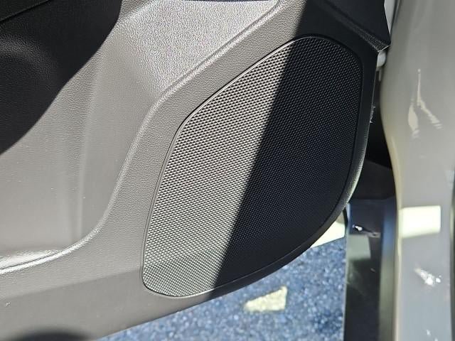 Used 2026 Chevrolet Trax RS FWD image 23