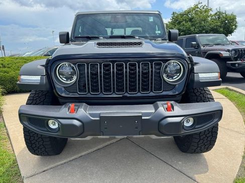 Used 2026 Jeep Gladiator Mojave AWD/4WD image 2
