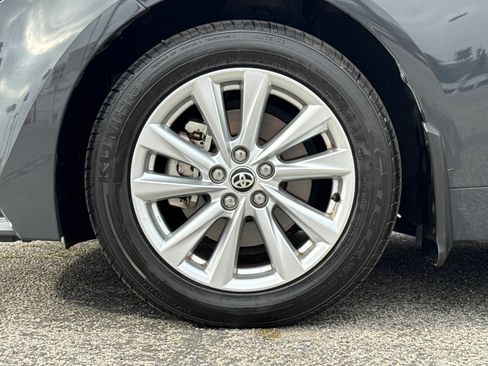 Used 2024 Toyota Corolla LE w/ LE Convenience Package FWD image 28