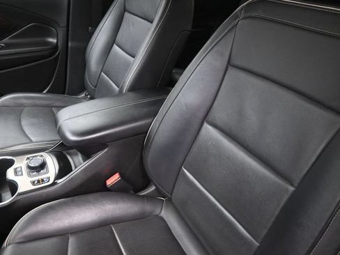 Used 2018 GMC Terrain Denali w/ Advanced Safety Package AWD/4WD image 18