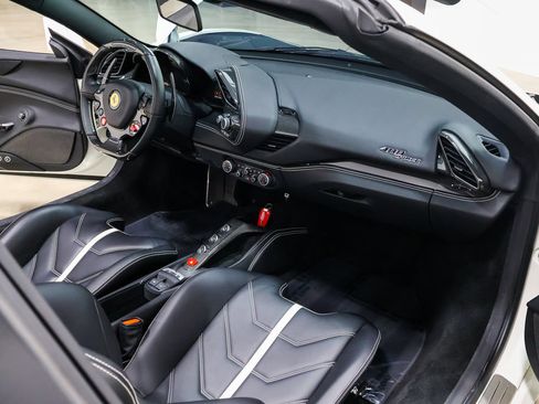 Used 2017 Ferrari 488 Spider RWD image 68