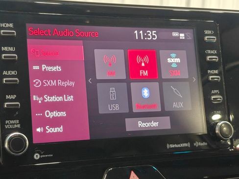 Used 2022 Toyota Venza LE image 35