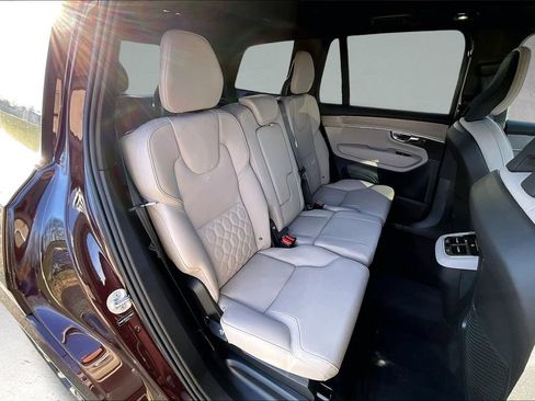 New 2026 Volvo XC90 B5 Plus w/ Protection Package Premier AWD/4WD image 9