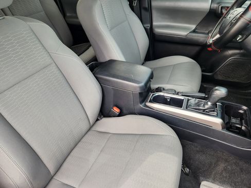 Used 2019 Toyota Tacoma SR5 image 11