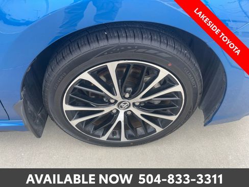 Used 2020 Toyota Camry SE FWD image 12