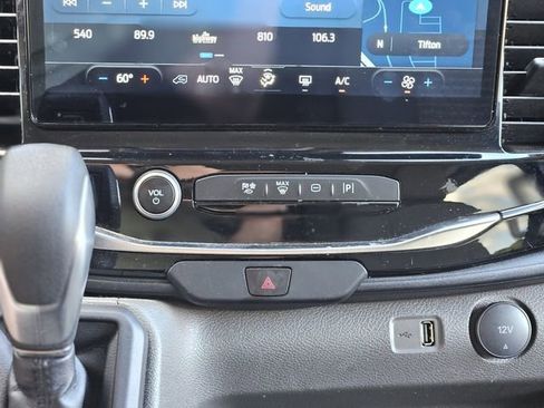 Used 2023 Ford Transit 350 XLT image 24