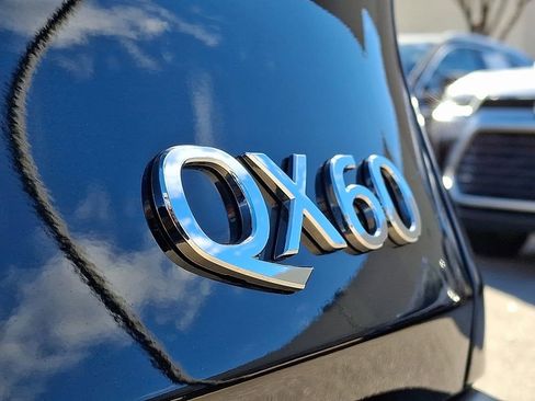Used 2025 INFINITI QX60 Sensory w/ Vision Package image 34