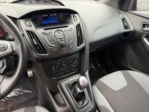 Used 2013 Ford Focus ST FWD image 28