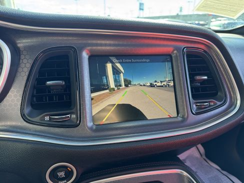 Used 2016 Dodge Challenger R/T Scat Pack w/ Leather Interior Group image 34