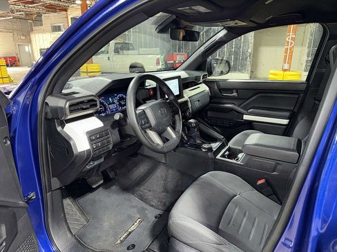 Used 2024 Toyota Tacoma TRD Off-Road AWD/4WD image 28