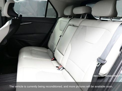 Used 2023 Kia Niro EX Touring image 7