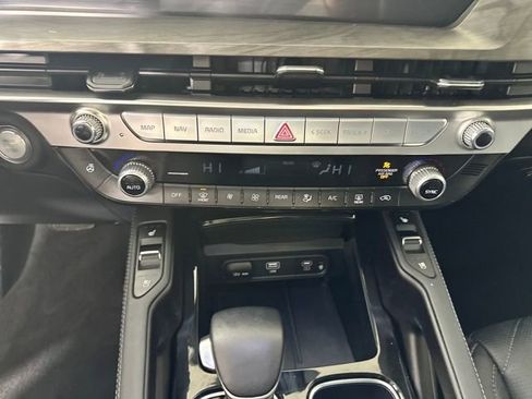 Used 2025 Kia Telluride EX X-Line image 23
