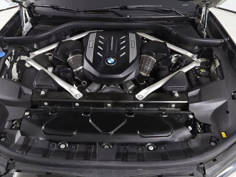 Used 2022 BMW X7 M50i image 66