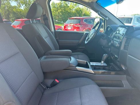 Used 2013 Nissan Titan SV w/ SV Premium Utility Pkg AWD/4WD image 23