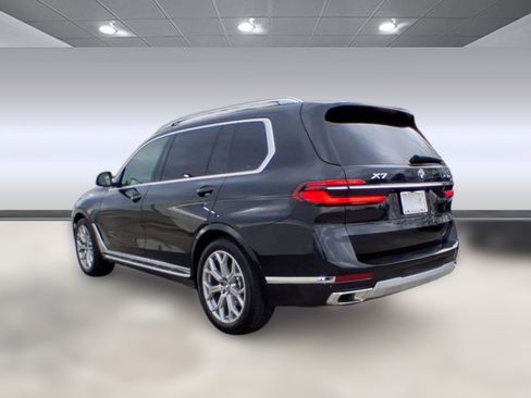 Certified 2023 BMW X7 xDrive40i image 3