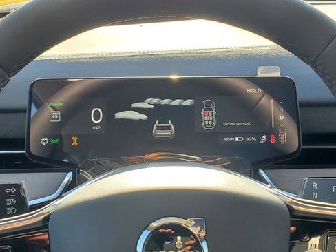 New 2025 Volvo EX90 Ultra image 18