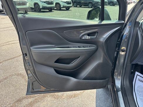 Used 2017 Buick Encore Essence FWD image 11
