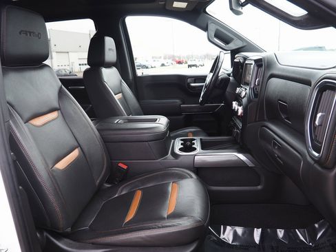 Used 2021 GMC Sierra 1500 AT4 w/ AT4 Premium Package image 8