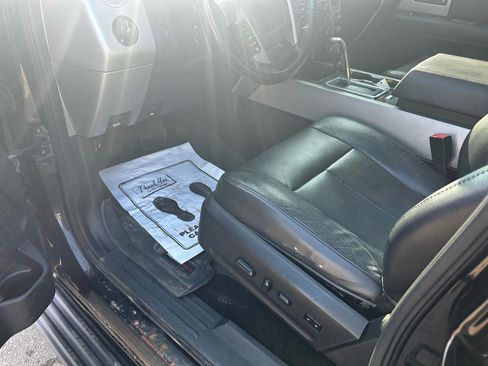 Used 2017 Ford Expedition EL Limited image 10