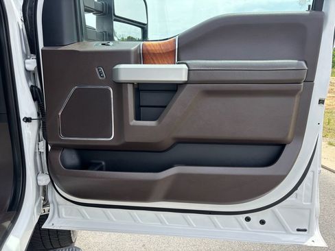 Used 2019 Ford F350 King Ranch w/ King Ranch Ultimate Package AWD/4WD image 33