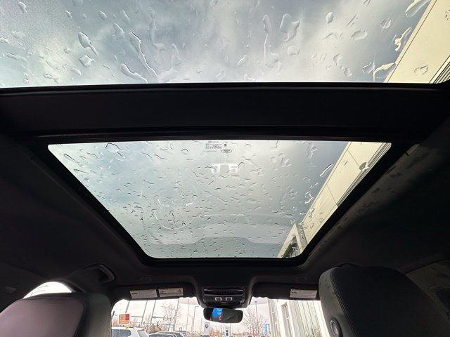 Used 2022 Jaguar F-PACE S AWD/4WD image 35