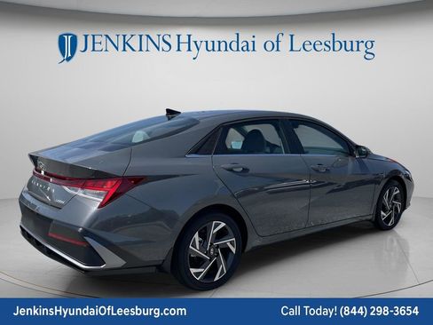 New 2026 Hyundai Elantra Limited FWD image 6