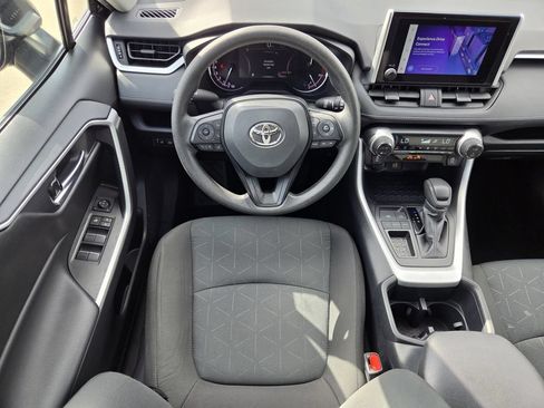 Used 2025 Toyota RAV4 XLE FWD image 14