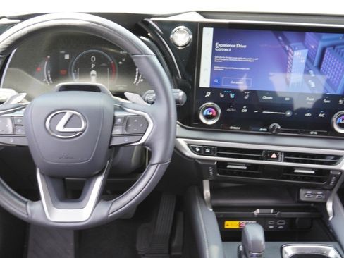 Certified 2024 Lexus RX 350 FWD w/ Convenience Package image 32
