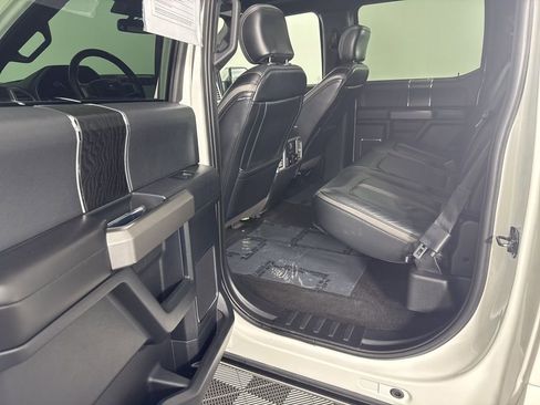 Used 2020 Ford F150 Platinum w/ Equipment Group 701A Luxury AWD/4WD image 17