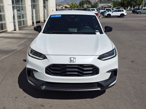 Used 2024 Honda HR-V Sport image 11