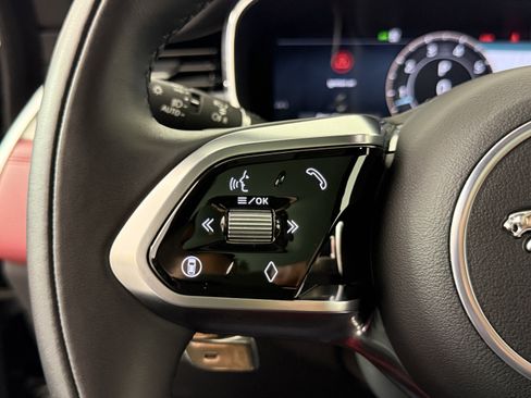 Used 2026 Jaguar F-PACE R-Dynamic S image 17