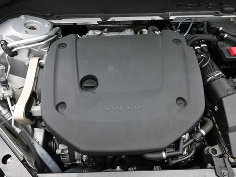 Used 2023 Volvo XC60 B6 Ultimate w/ Protection Package Premier AWD/4WD image 33