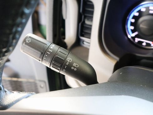 Used 2024 Ford Bronco Everglades image 16