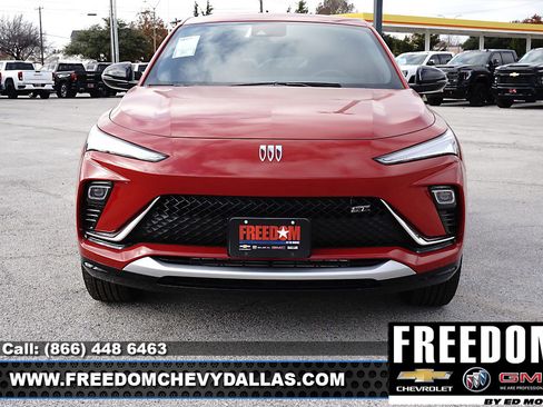 New 2026 Buick Envista Sport Touring image 2