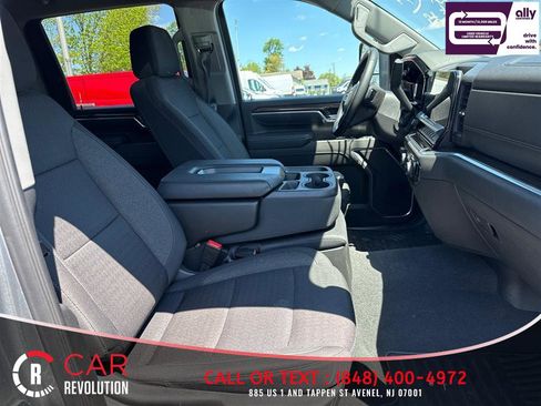 Used 2025 Chevrolet Silverado 2500 LT w/ Convenience Package AWD/4WD image 8