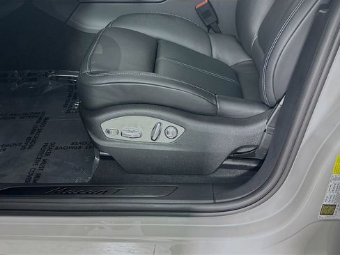 New 2026 Porsche Macan Turbo AWD/4WD image 22