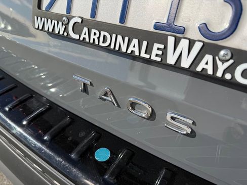 Used 2024 Volkswagen Taos SE image 10