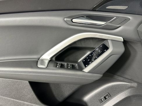 New 2025 Audi Q5 Premium Plus image 9