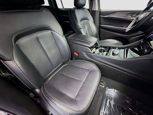 Used 2021 Jeep Grand Cherokee L Limited AWD/4WD image 15