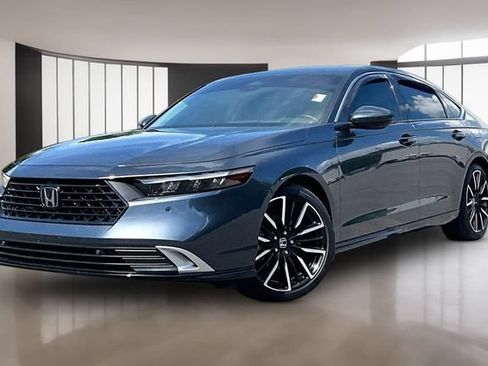 Used 2024 Honda Accord Touring image 1