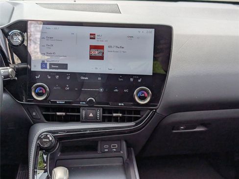 Certified 2025 Lexus NX 350 AWD w/ Accessory Package (2T) image 18