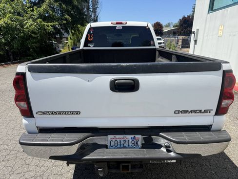 Used 2003 Chevrolet Silverado 2500 LT w/ Skid Plate Package AWD/4WD image 5